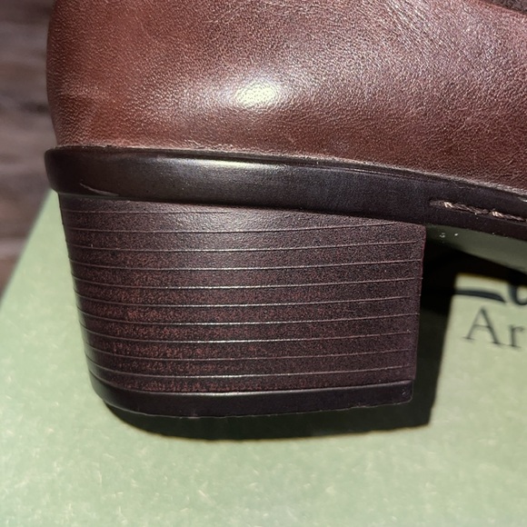 Clarks Artisan Berwick Way women’s Size 7M leather dark brown heel shoes brown - Picture 10 of 10